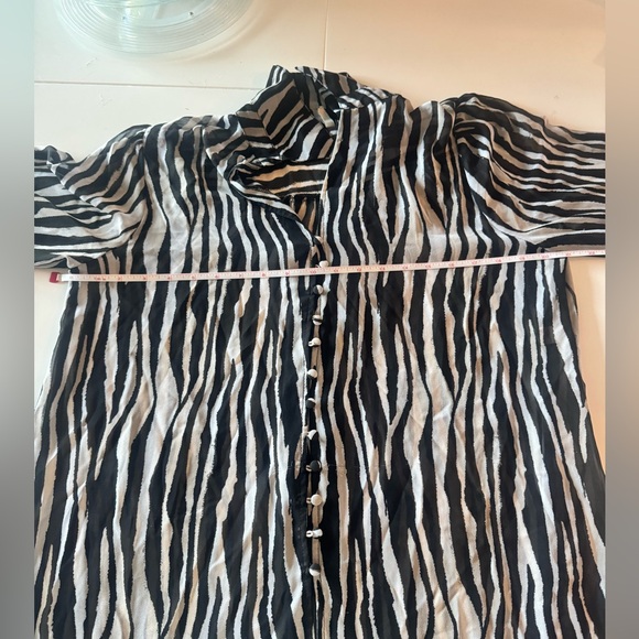 Cato Size medium, zebra design, can be worn as long blouse/ dress - Picture 7 of 10